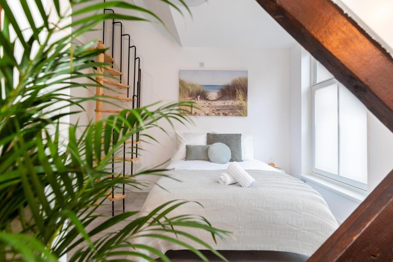 New Scheveningen Beach Central Family 180d Modern Top Floor